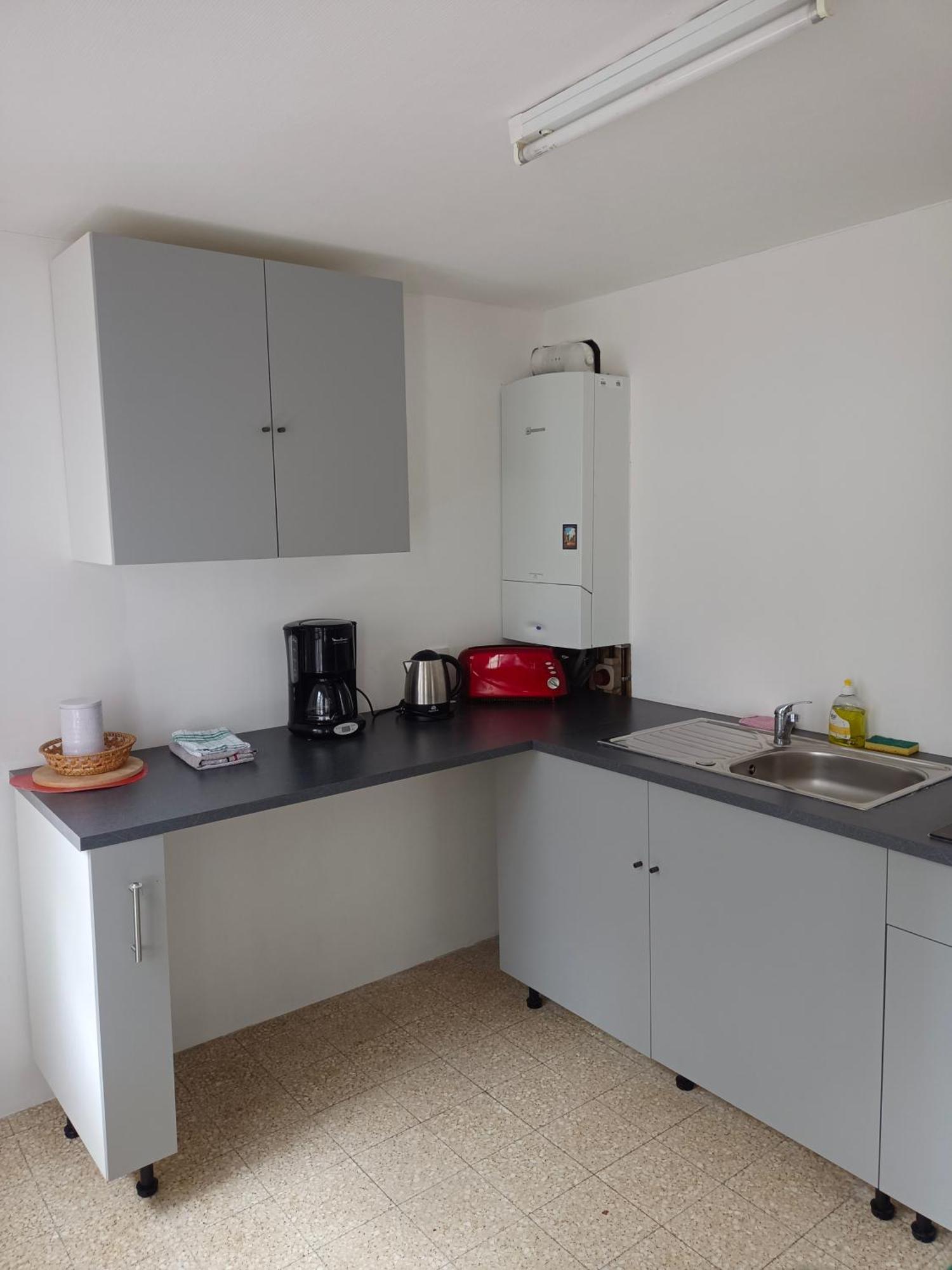 Petite Maison Etape Loire A Velo Ou Compostelle Mosnes Zewnętrze zdjęcie